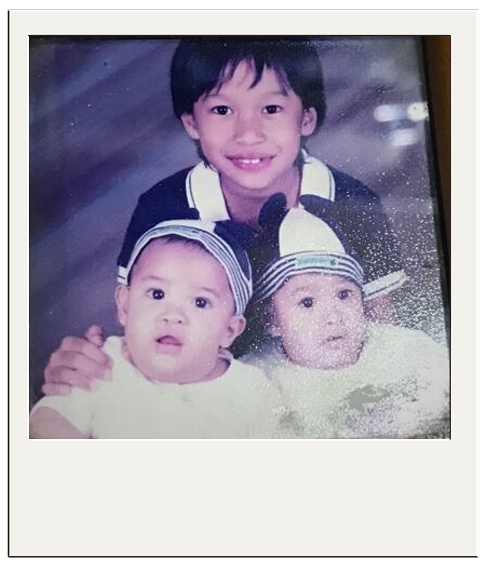 Sara, Jeremy, & Abraham saat masih kecil